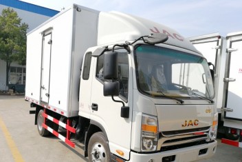 江淮帥鈴排半冷藏車(藍牌，廂長3.7米)